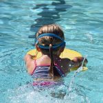 young-swimmer-2494904_640